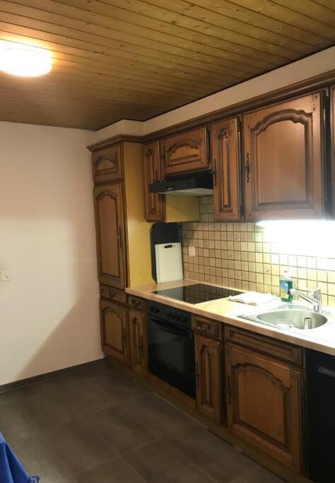 Simple Flat 72 M2 In The Centre Of Burgdorf With Private Parking Apartment Ngoại thất bức ảnh